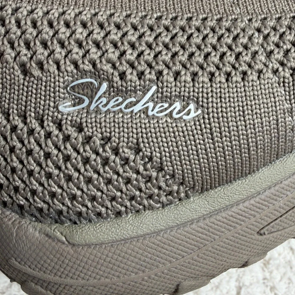 Skechers‎ Relaxed Fit Air Cooled Memory Foam Raggae Women Size 9 SN 49679